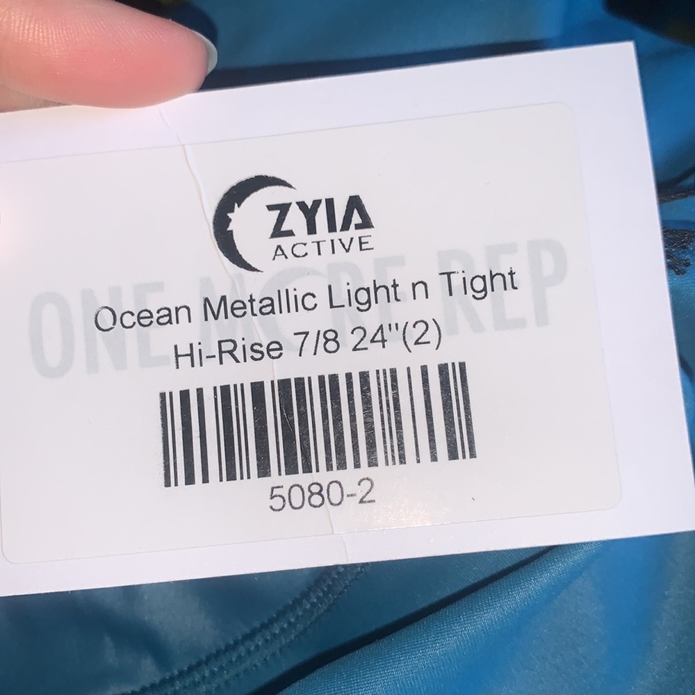 Zyia | Metallic Ocean Light and Tight Leggings 7/8 24” Size 2 - Picture 7 of 11